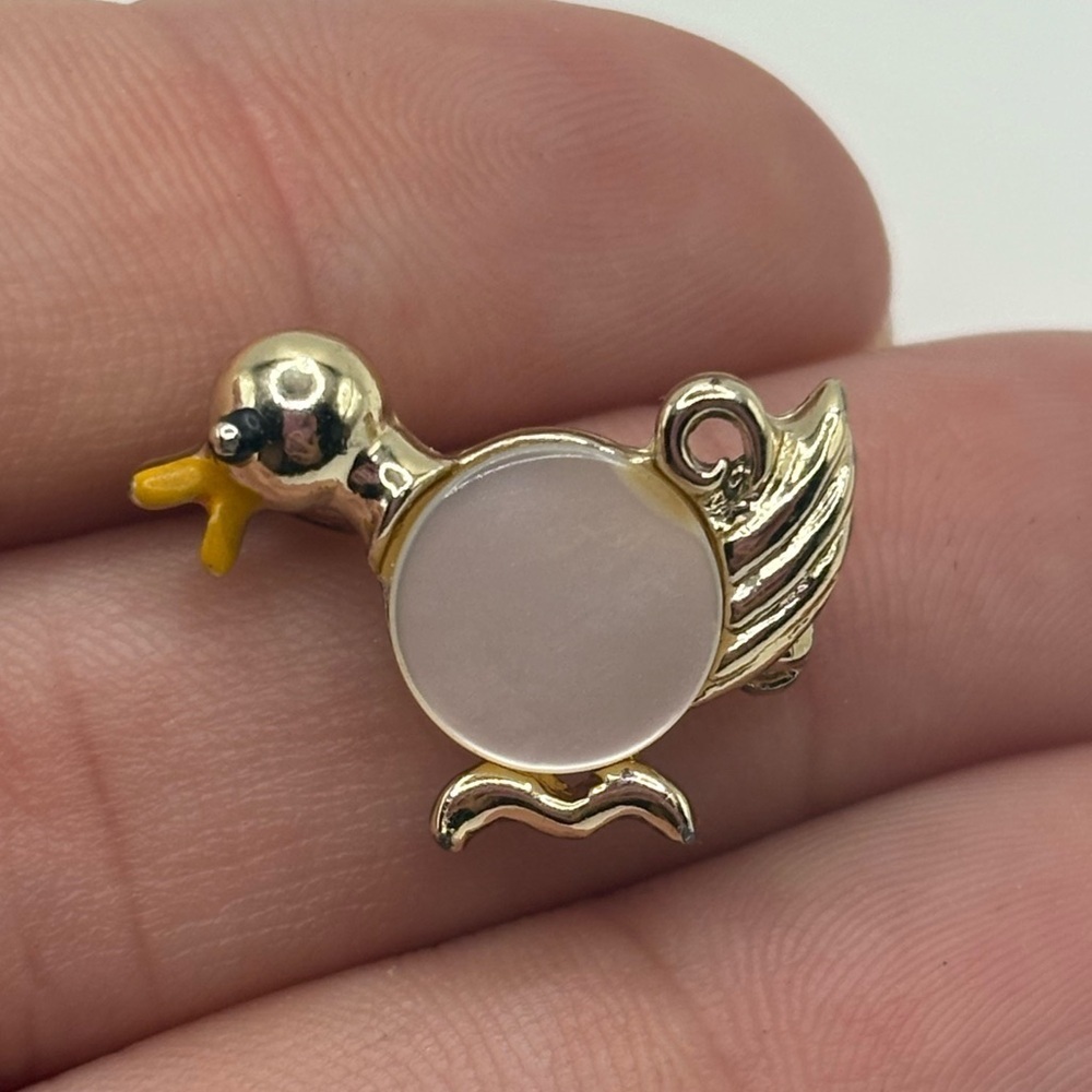 Vintage Duck Mother of Pearl Brooch Pin - Yellow Enamel Beak